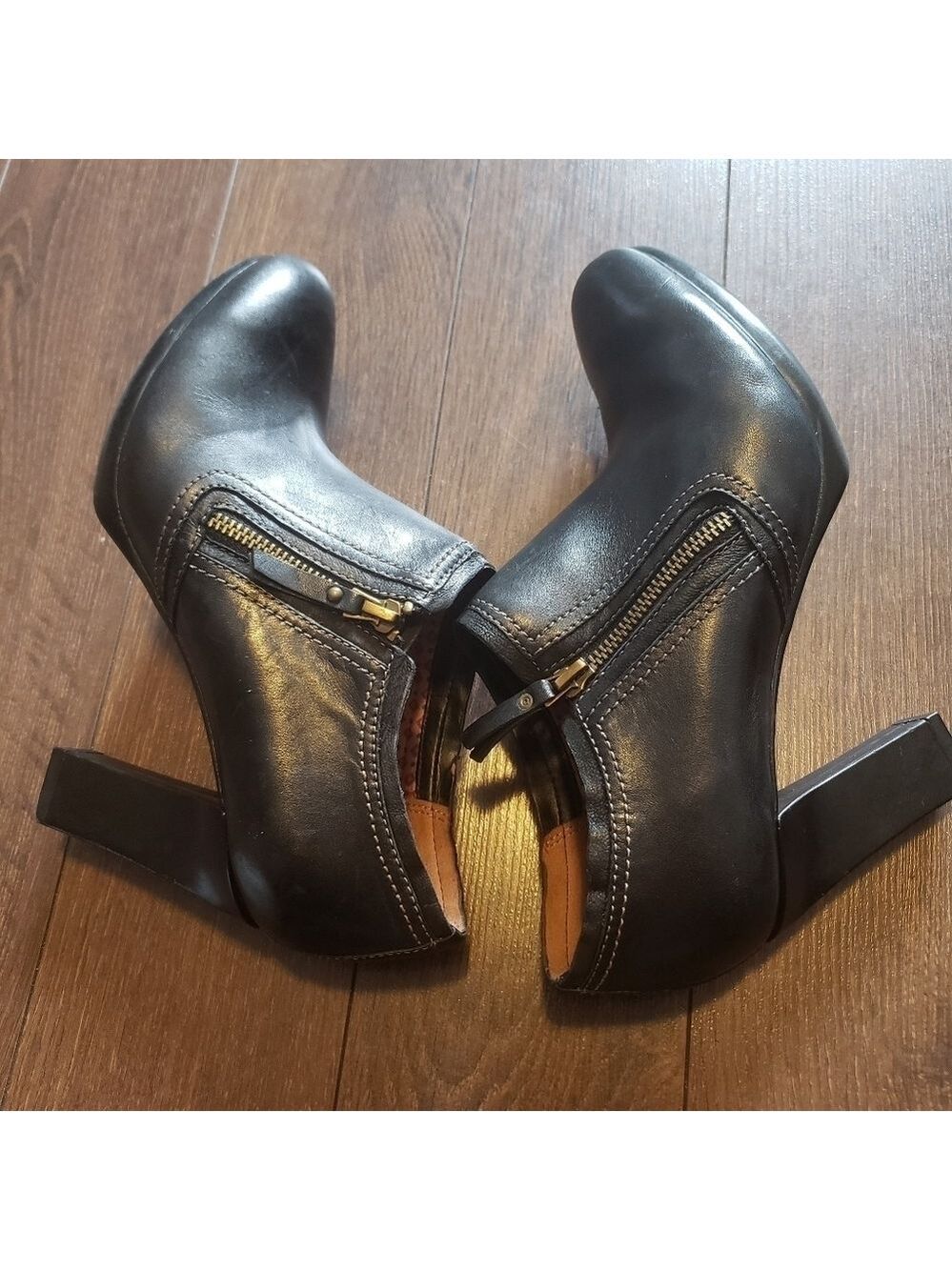 Naturalizer N5 Comfort Leather Bootie